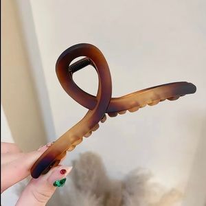 💢NEW ‼️ Large Matte Hair Claw Clips❗️❗️